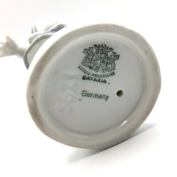 Gerald Porzellan Girl Figurine #5621, 5" - Picture 4 of 4